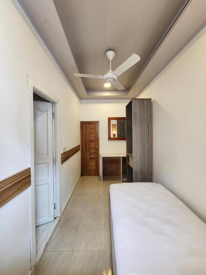 Batuta Maldives Fourson Hotel Thulusdhoo Exterior foto