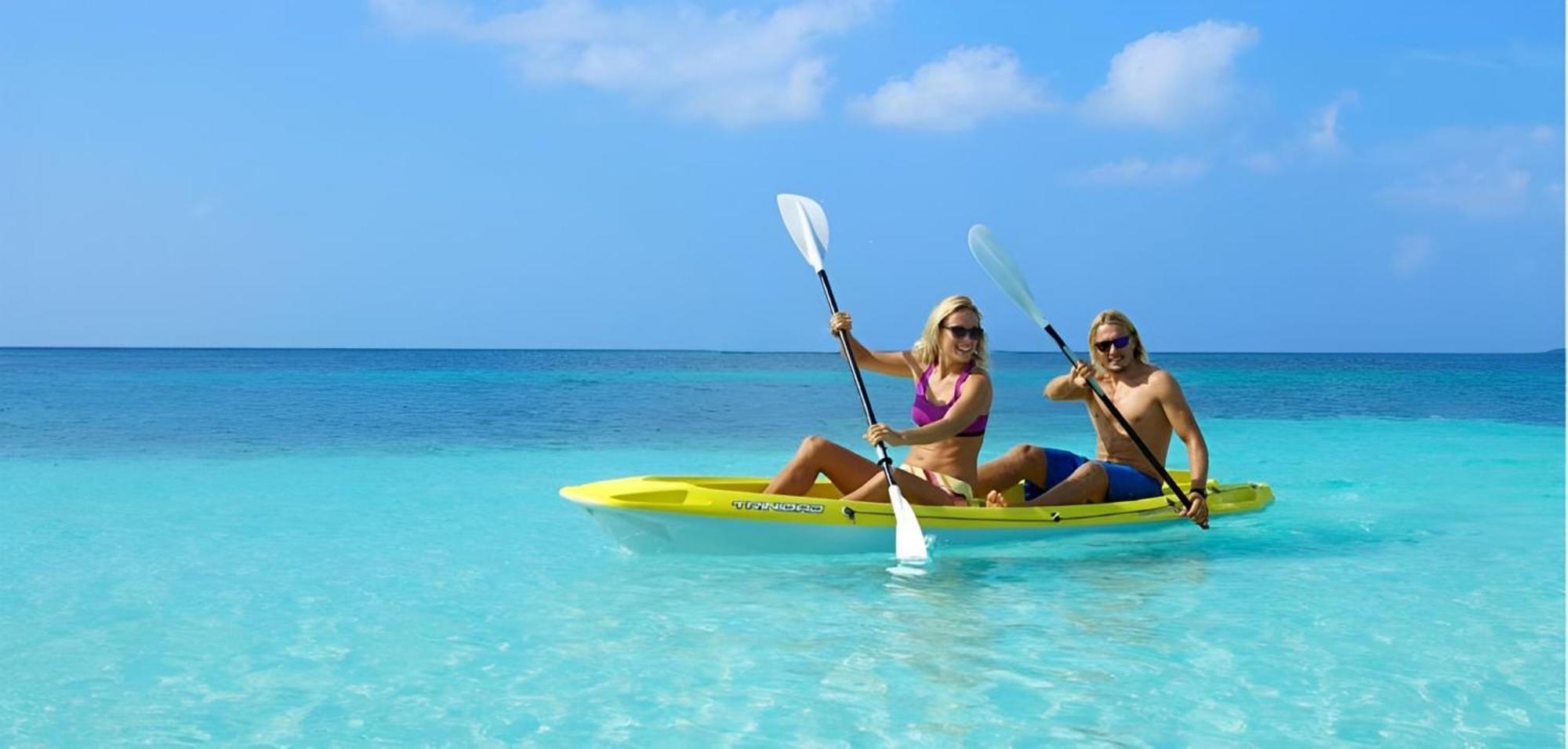 Batuta Maldives Fourson Hotel Thulusdhoo Exterior foto